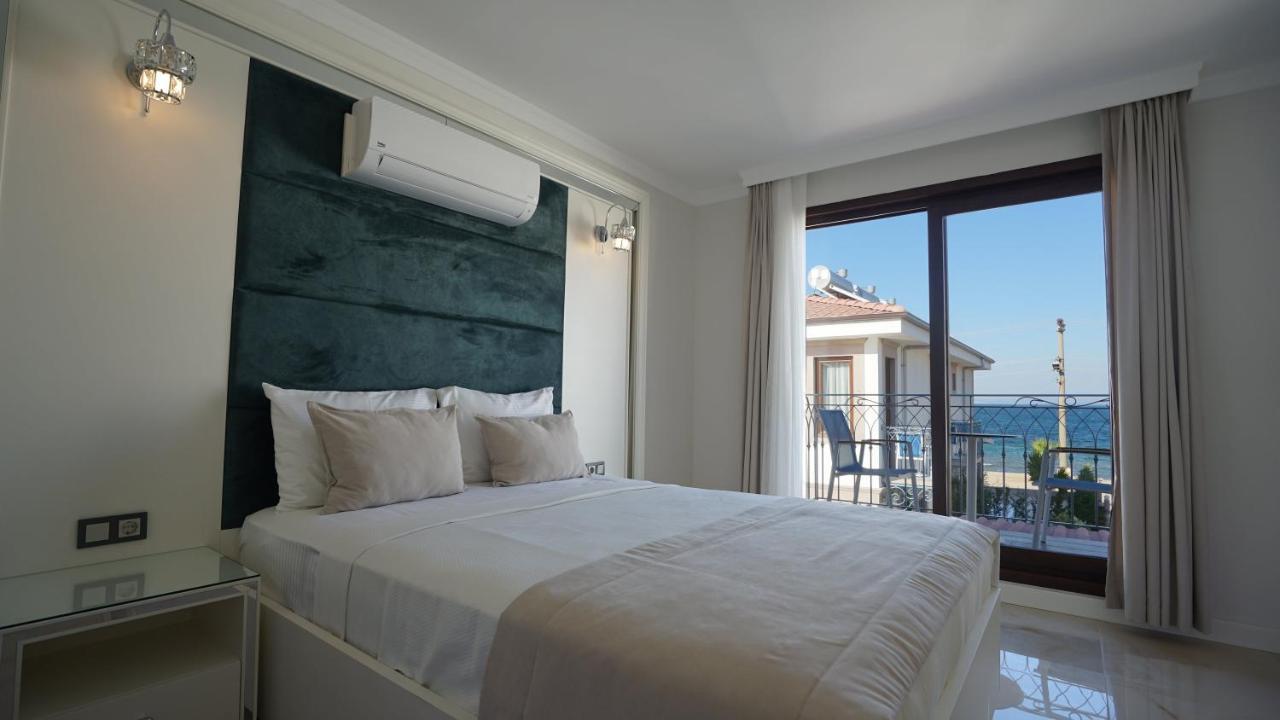 Rota Seaside Otel Cunda Exterior photo