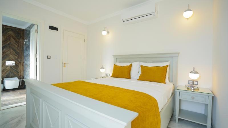 Rota Seaside Otel Cunda Exterior photo