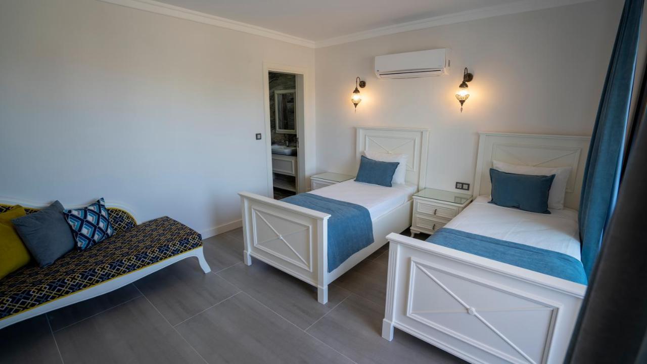 Rota Seaside Otel Cunda Exterior photo