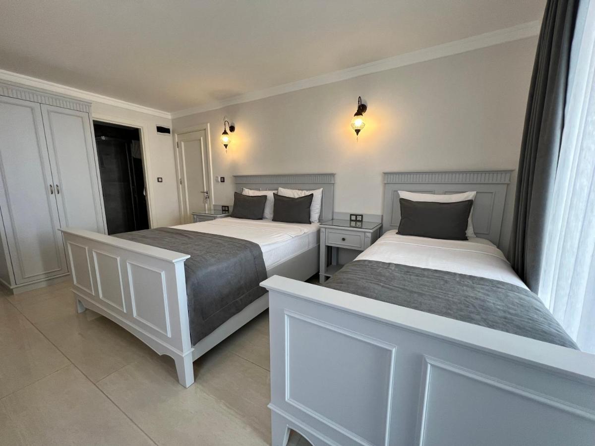 Rota Seaside Otel Cunda Exterior photo